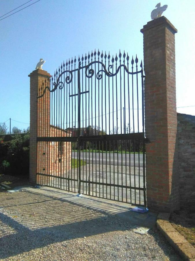 Corte Morona Marmirolo المظهر الخارجي الصورة